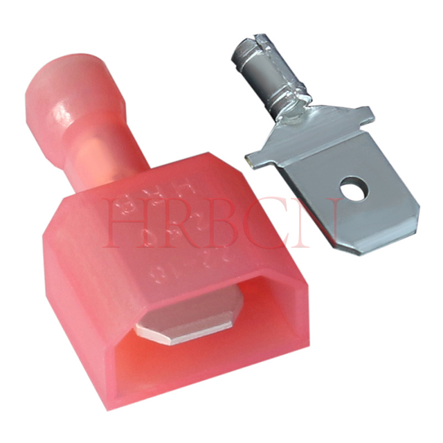 6,35 mm (0,205') Egyenes szigetelt dugaszkapocs AWG22-18 0,32-0,82 mm² 
