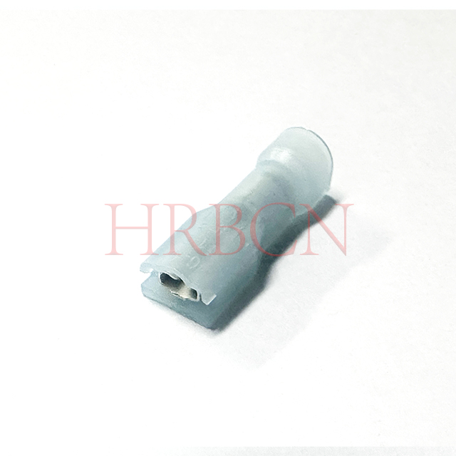 2,8 mm-es (0,110') szigetelt csatlakozóaljzat AWG16-14 | HRB